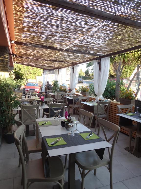 Auberge Du Cap Negre ル・ラヴァンドゥー エクステリア 写真